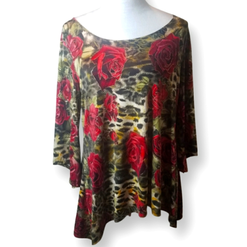 🦋Brittany Black Smell The Gilded Roses Asymetrical Top